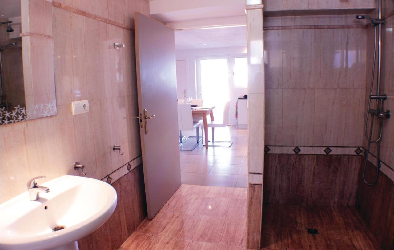 Beautiful Home In Gran Alacant With Kitchen Santa Pola Exterior photo